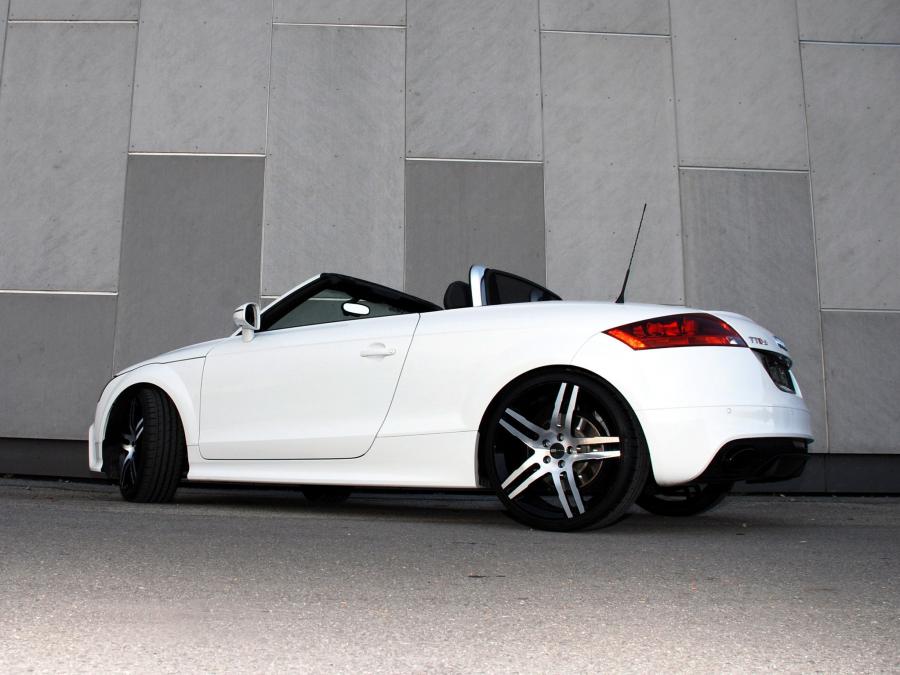  Audi TT RS Roadster by O.CT Tuning 2010 года  (фото 10 из 13)